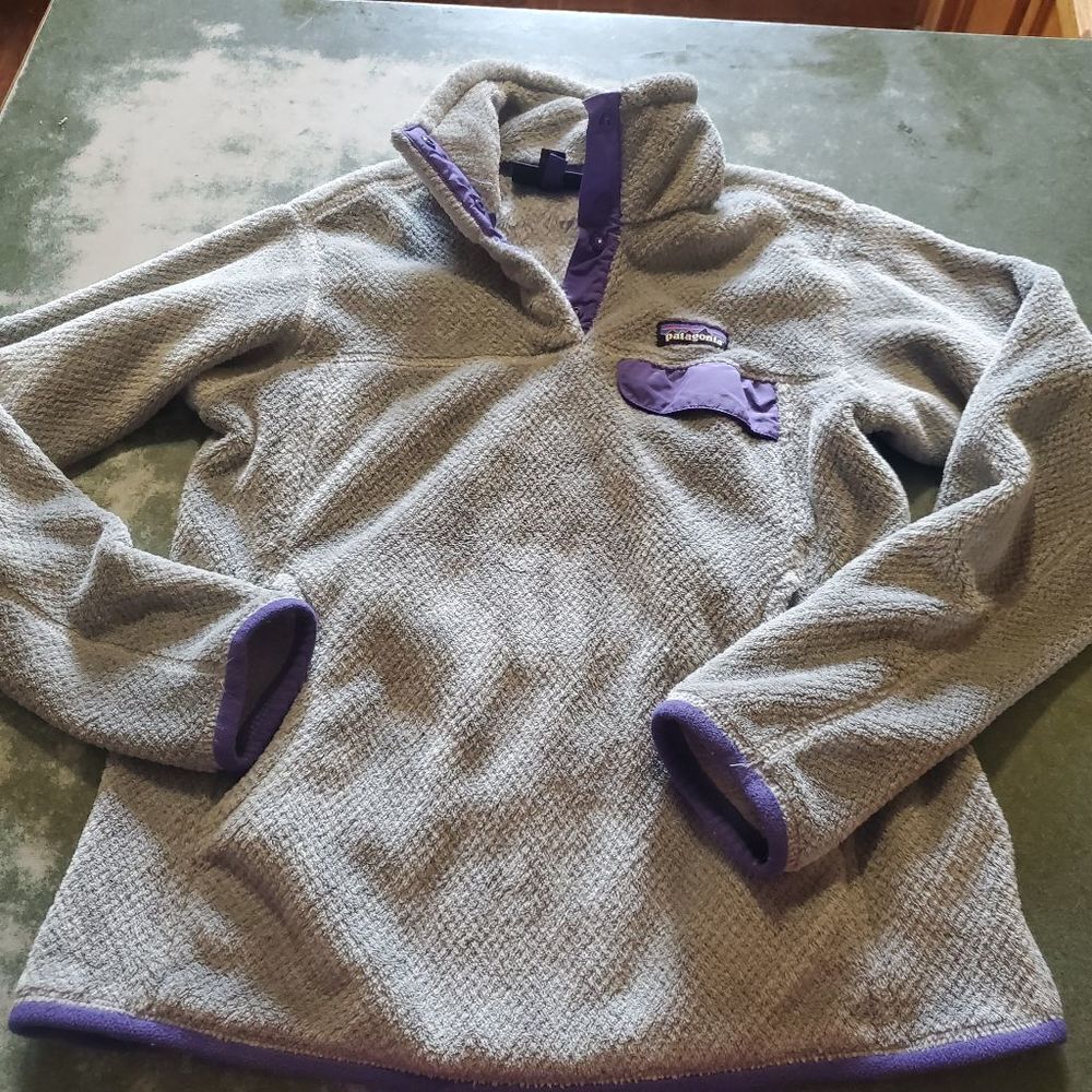 Patagonia grey&purple re-tool snap-t pullover sz Small